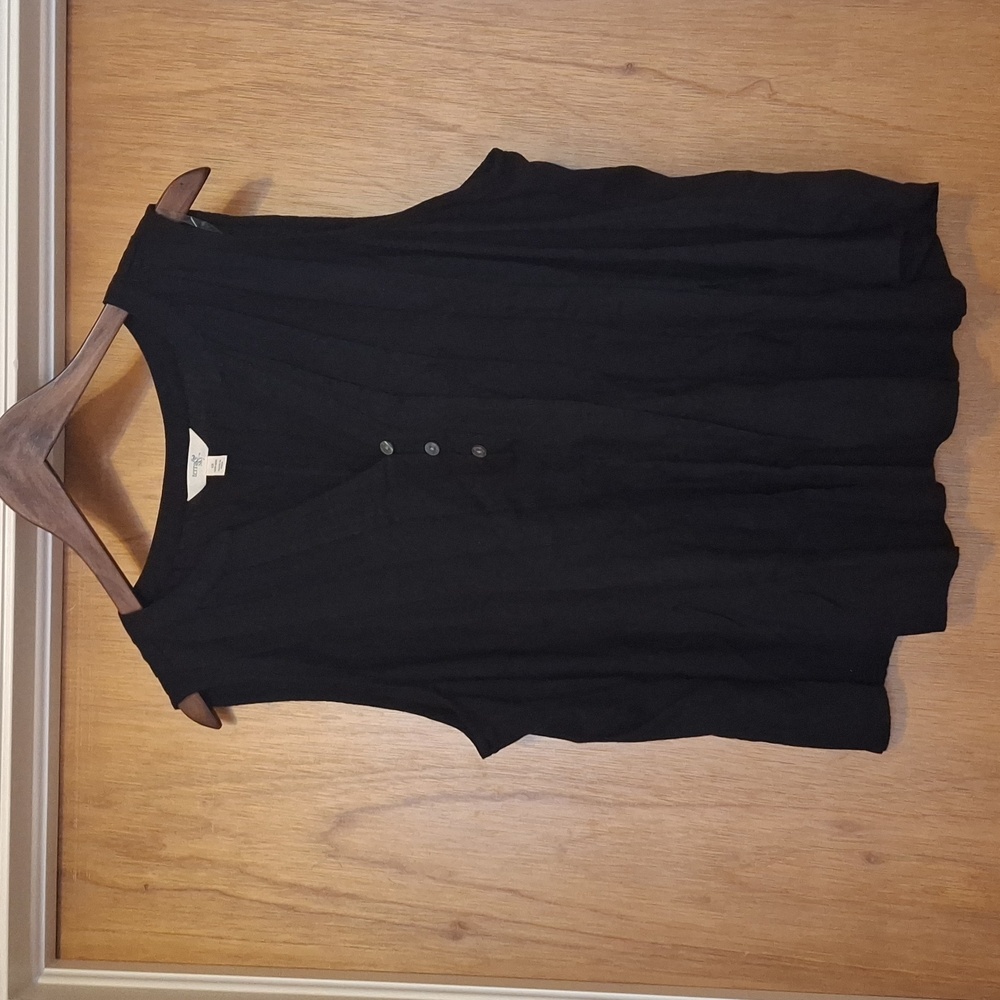 Terra & Sky Black Sleeveless Pleated Blouse - Picture 6 of 8
